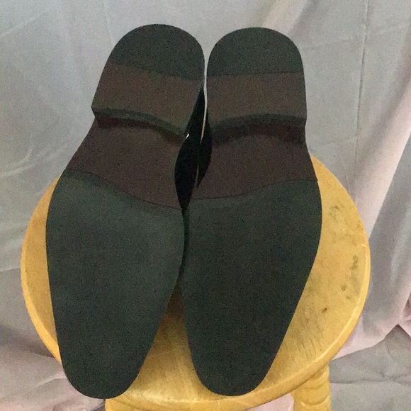 Shoes - Picture 4 of 4